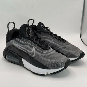 Women Nike Air Max 2090 Black‎ White Metallic Silver SZ 10 ( CK2612-002)